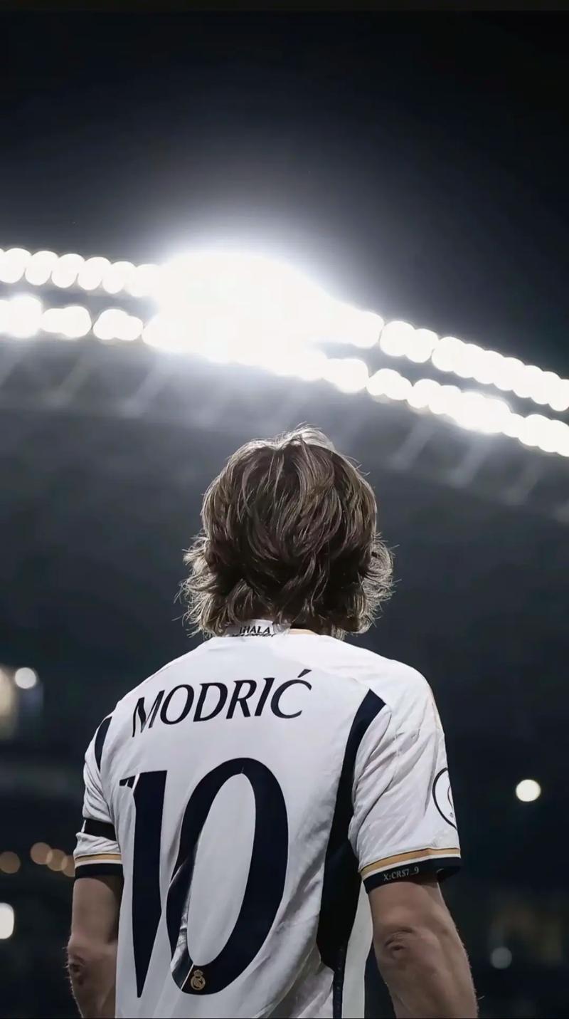 布恩迪亚本赛季英超替补登场打入3球，多于任何其他球员